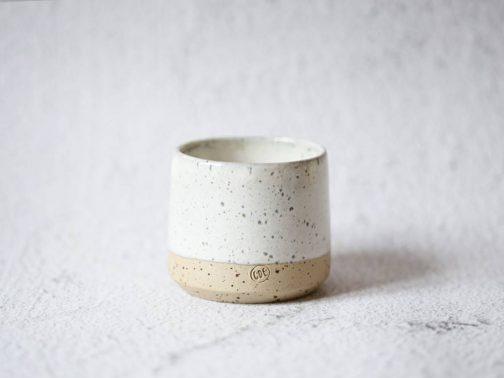 Tasse café en grès, céramique artisanale et moderne fait main